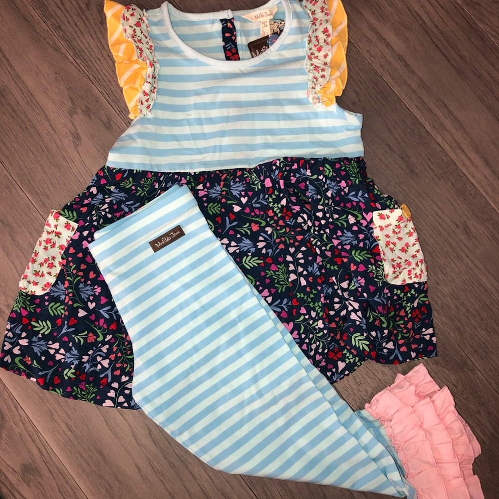 NWT Matilda Jane girl’s outfit. Size 8.
